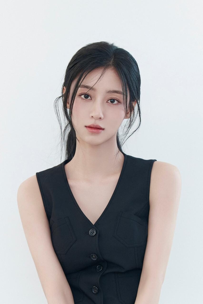Kang Min-Ah-1997-1.jpg