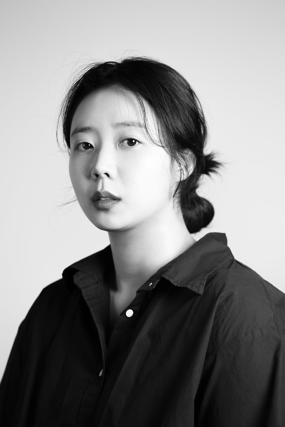 Hong Yae-Ree-1988-p1.jpeg
