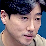 Yoon Kwan-Woo