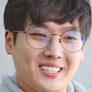 Kang Yi-Suk