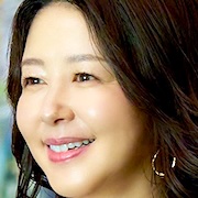Shiawasena Kekkon-Keiko Horiuchi.jpg