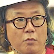 Yoon Tak