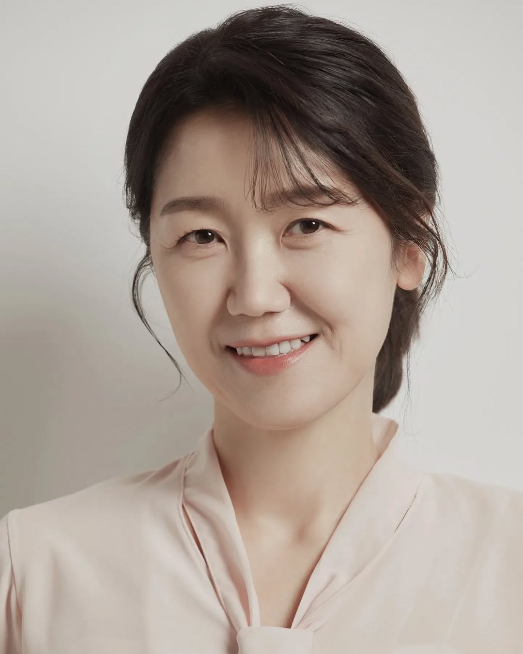 Kang Ji-Hyun-1975-p1.jpeg