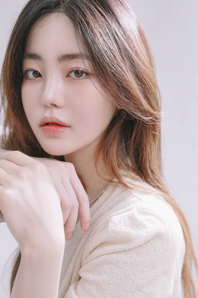Han Sung-Yeon-1997-p1.jpeg