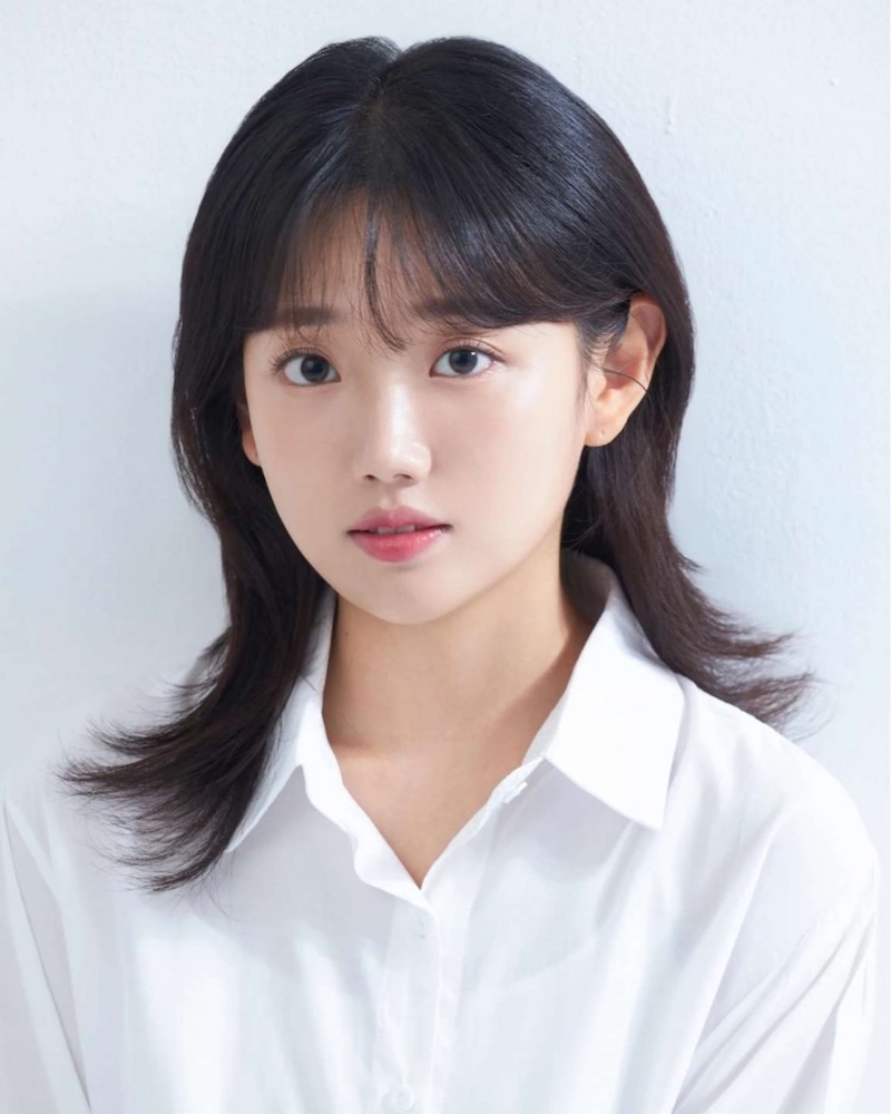 Jo Chae-Yun-1999-p1.jpeg