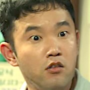 Yoon Woon-Yong