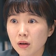 Lee Si-Young