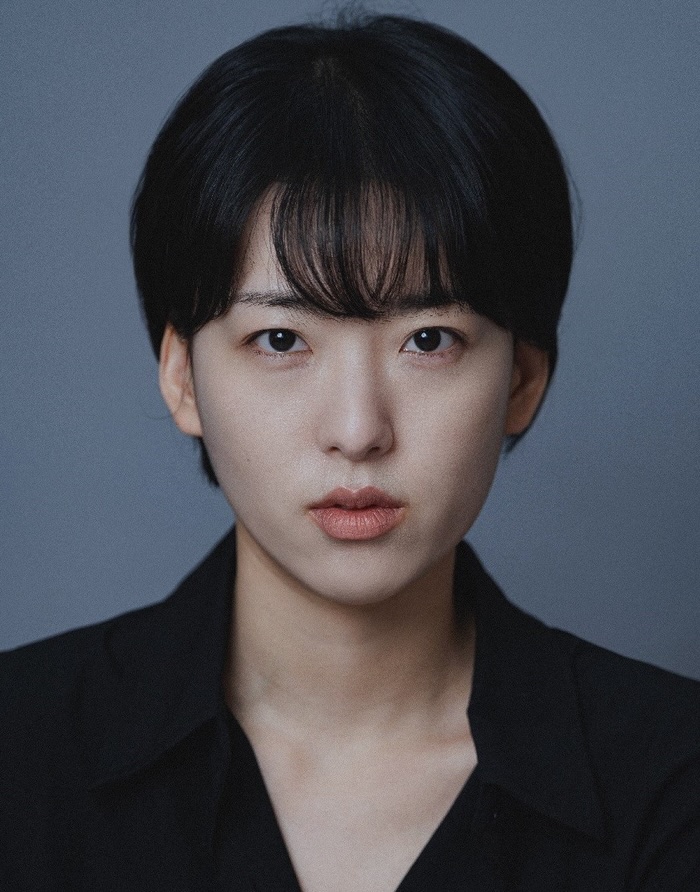 Yoon Hae-Sin-1989-p1.jpg