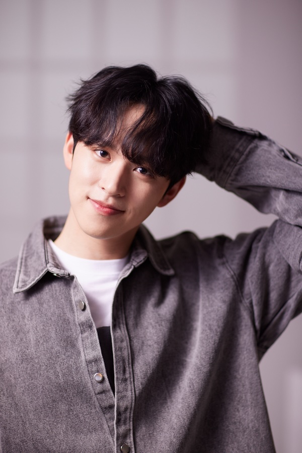Lee Hyun-So-1999-p01.jpg