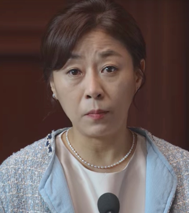 Yoon Young-Kyung-actress-p1.jpg